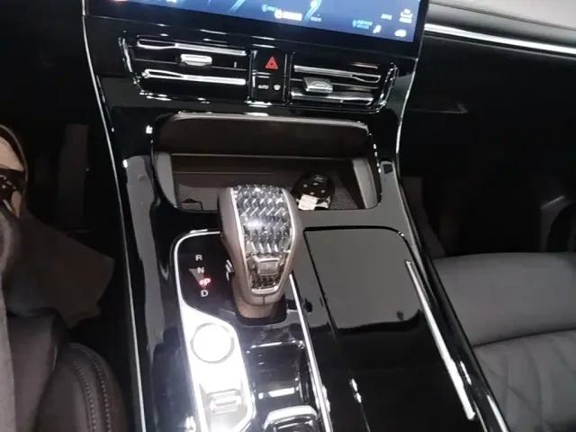 GAC Trumpchi M8 — Фото автомобиля 13