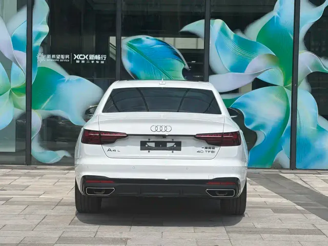 Audi A4L — Фото автомобиля 4