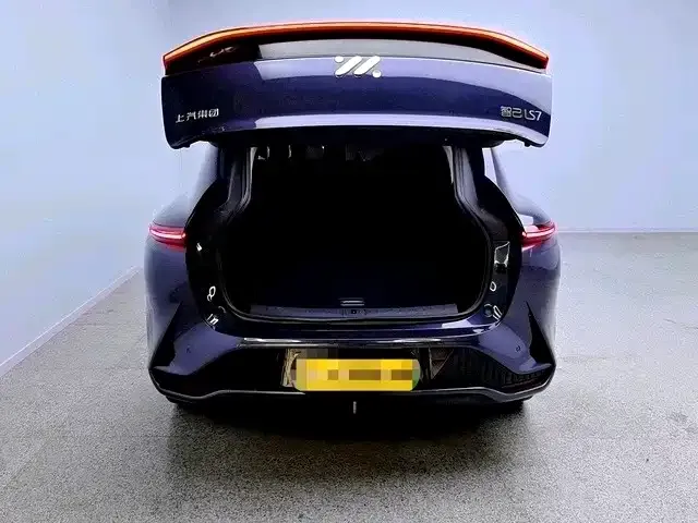 IM Motors IM LS7 2023 Model 77kWh Urban Fit Rear-Wheel Drive Version — Фото автомобиля 8