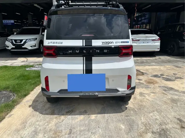Wuling Hongguang Mini EV — Фото автомобиля 5