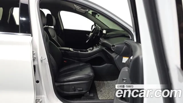 Hyundai Santafe — Фото автомобиля 10