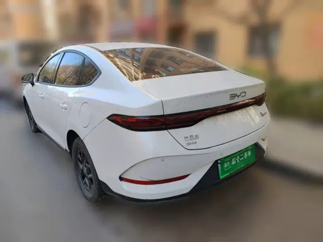 BYD Qin PLUS — Фото автомобиля 4