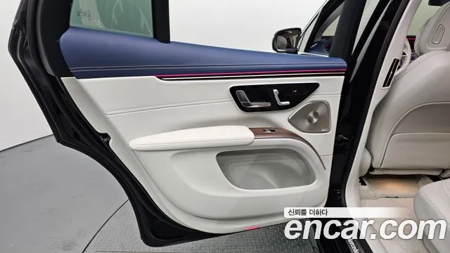 Mercedes-Benz EQS — Фото автомобиля 22