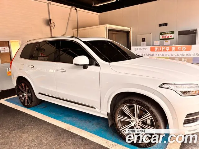 Фотография автомобиля — Volvo XC90 Generation 2
