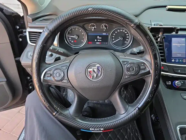 Buick LaCrosse — Фото автомобиля 15
