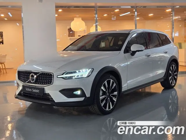 Фотография автомобиля — Volvo V60