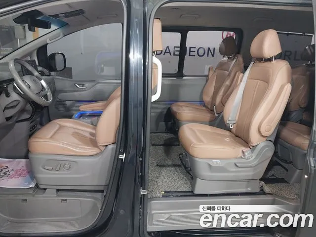 Hyundai Staria — Фото автомобиля 12