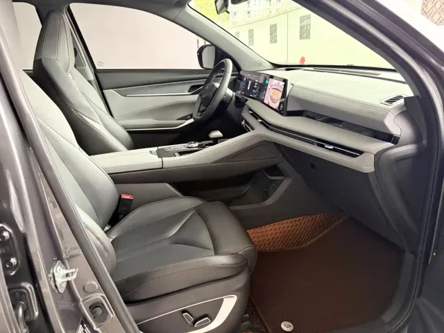 Changan CS75 Plus — Фото автомобиля 9