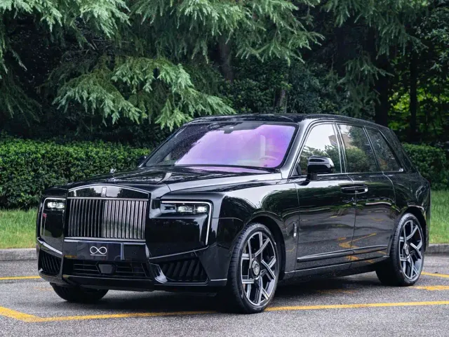 Фотография автомобиля — Rolls-Royce Cullinan