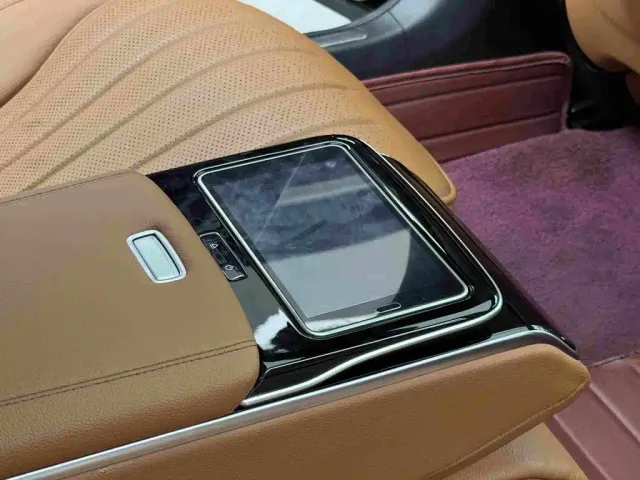Mercedes-Benz S-Class — Фото автомобиля 12