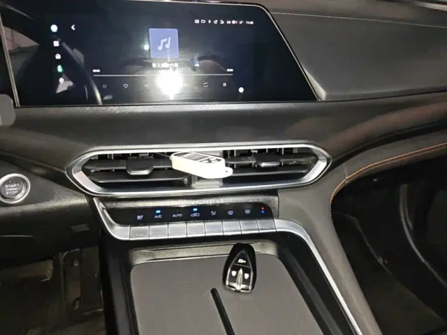 Changan Changan UNI-T 2022 1.5T Premium — Фото автомобиля 12