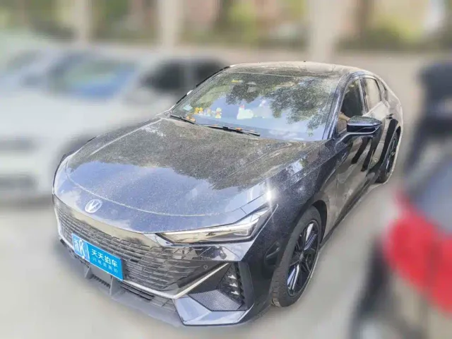 Фотография автомобиля — Changan UNI-V