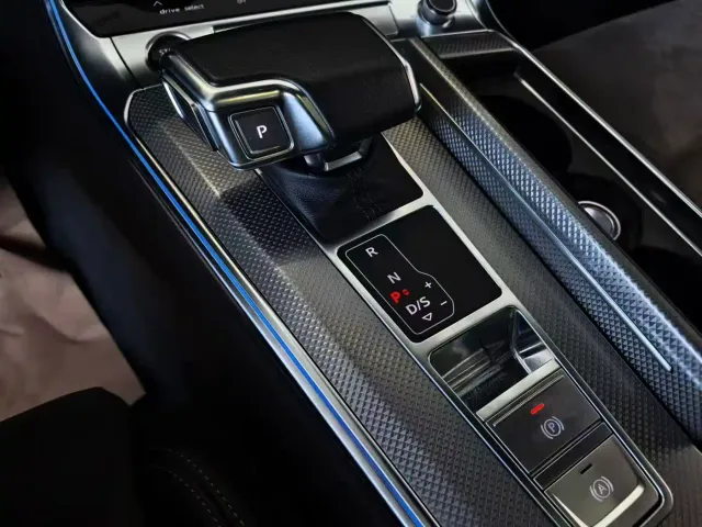 Audi A6L — Фото автомобиля 4