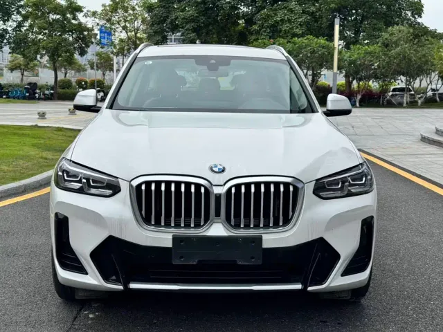 BMW X3 — Фото автомобиля 2