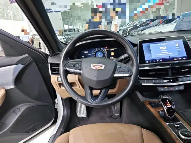 Cadillac CT5 — Фото автомобиля 10