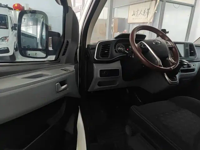 Maxus Xintu V80 — Фото автомобиля 15