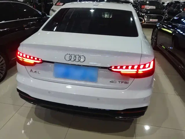 Audi A4L — Фото автомобиля 5