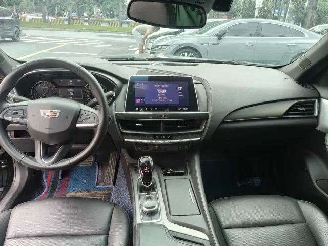 Cadillac CT5 — Фото автомобиля 7