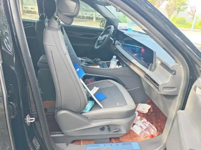 Ford Edge — Фото автомобиля 8