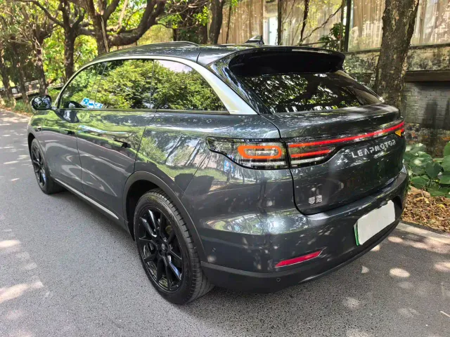 Leapmotor C11 — Фото автомобиля 5