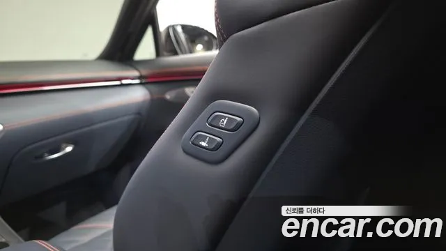 Genesis GV70 — Фото автомобиля 29