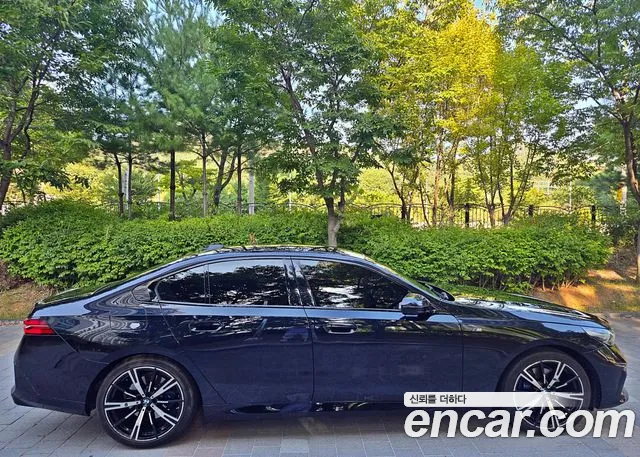 BMW 5 Series G60 — Фото автомобиля 7