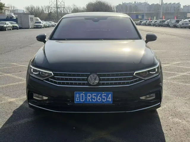 Volkswagen Magotan — Фото автомобиля 2