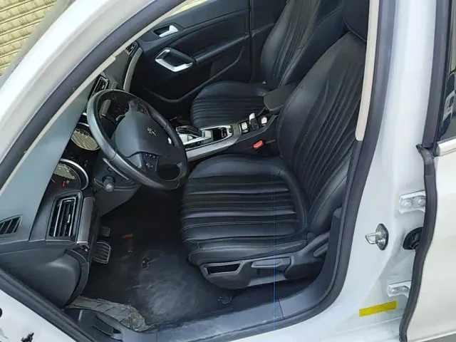 Peugeot 408 — Фото автомобиля 14