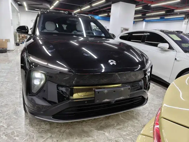Nio ES6 — Фото автомобиля 2