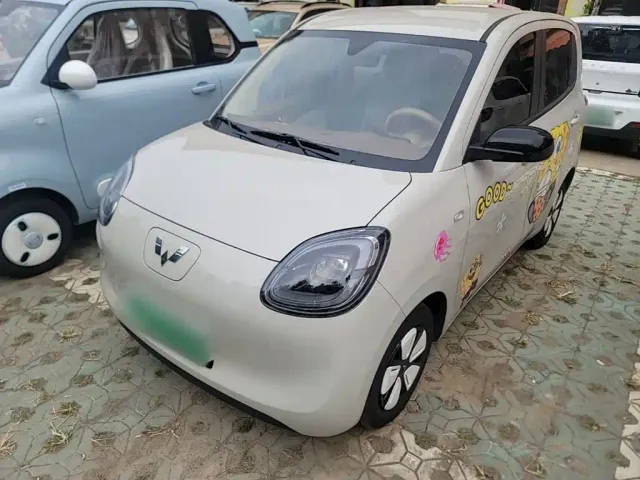 Фотография автомобиля — Wuling Hongguang Mini EV