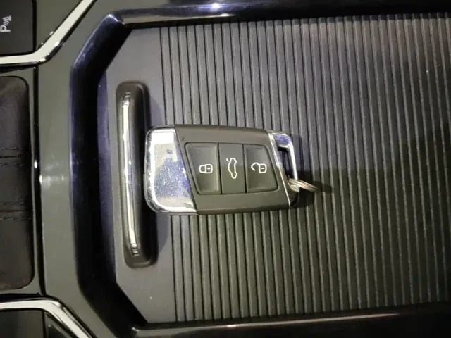 Volkswagen Passat — Фото автомобиля 8