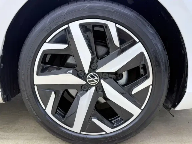 Volkswagen Lamando — Фото автомобиля 24
