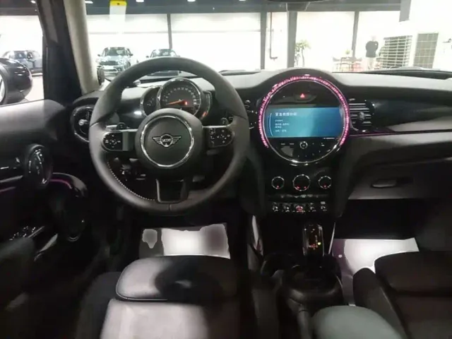 MINI Hatch — Фото автомобиля 10