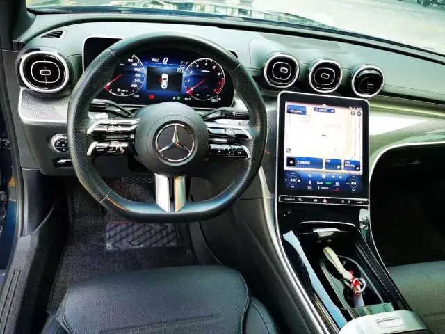 Mercedes-Benz C-Class — Фото автомобиля 4