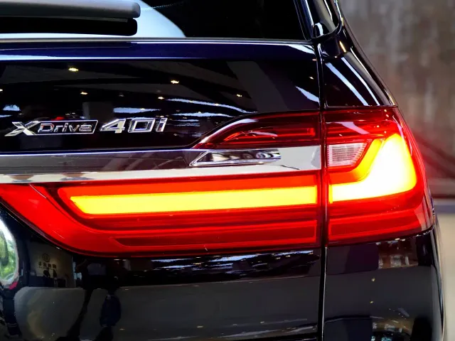 BMW X7 — Фото автомобиля 9