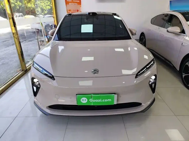 Nio ET5 Touring — Фото автомобиля 2