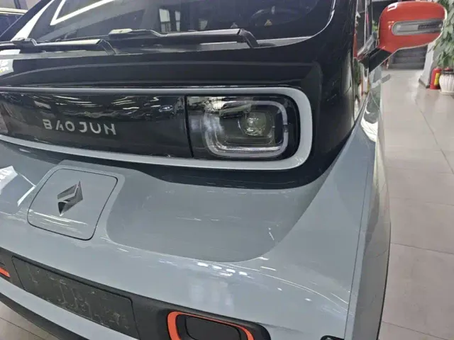 Baojun KiWi EV — Фото автомобиля 23