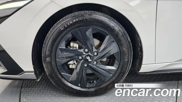 Hyundai AVANTE Inspiration N Line — Фото автомобиля 5
