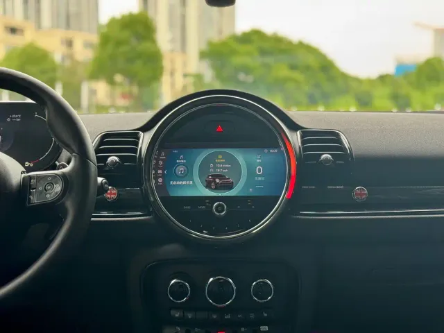 MINI Clubman — Фото автомобиля 17