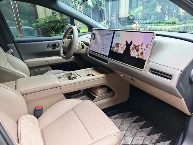 Li Auto i6 — Фото автомобиля 10