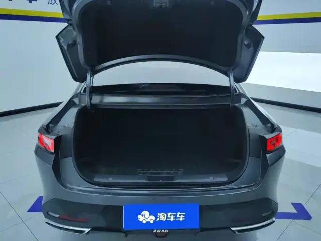 Changan Eado — Фото автомобиля 4