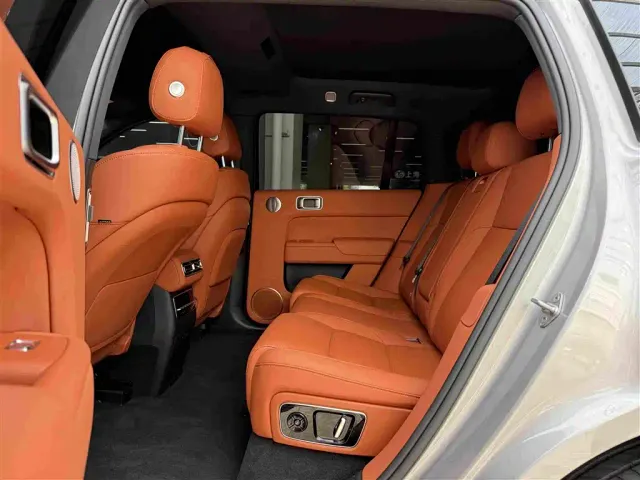 Li Auto L7 — Фото автомобиля 6