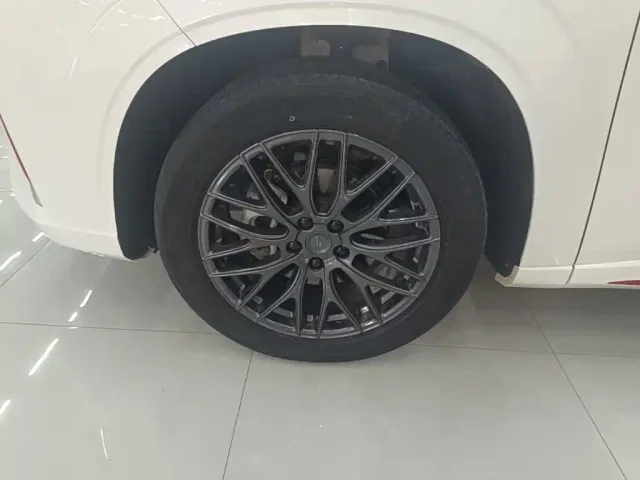 Changan Z6 — Фото автомобиля 22