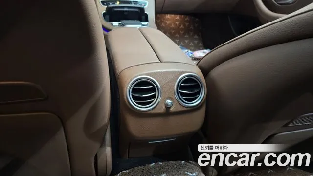 Mercedes-Benz E-Class W213 — Фото автомобиля 30