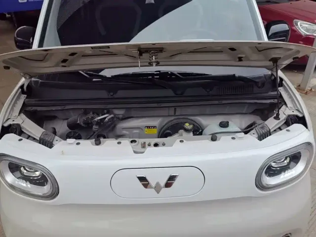 Wuling Hongguang Mini EV — Фото автомобиля 19