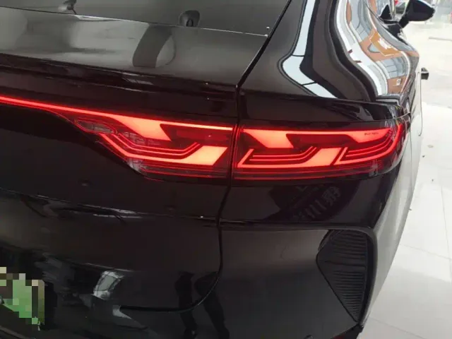 BYD Song L EV — Фото автомобиля 7
