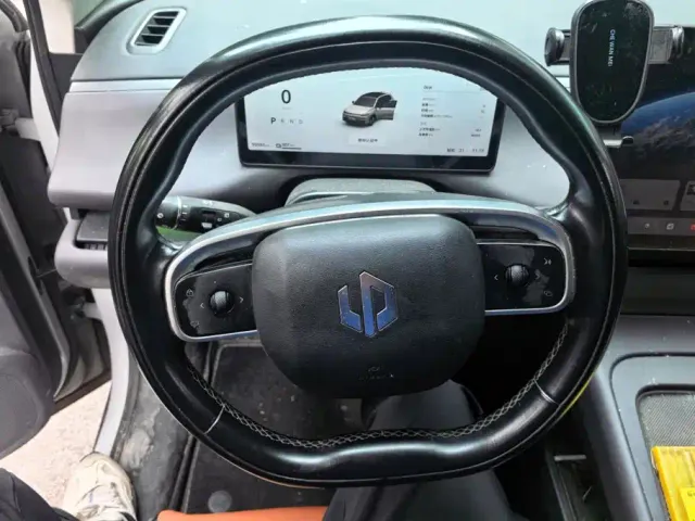 Leapmotor C10 — Фото автомобиля 15