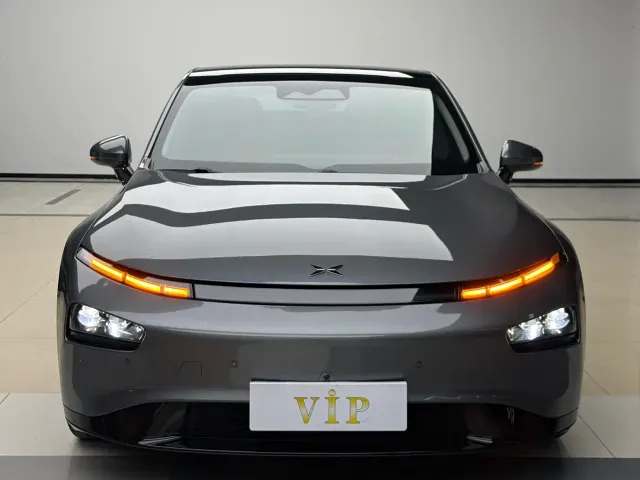 Xpeng P7 — Фото автомобиля 2