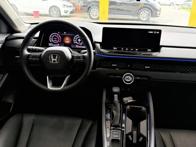 Honda Accord — Фото автомобиля 3