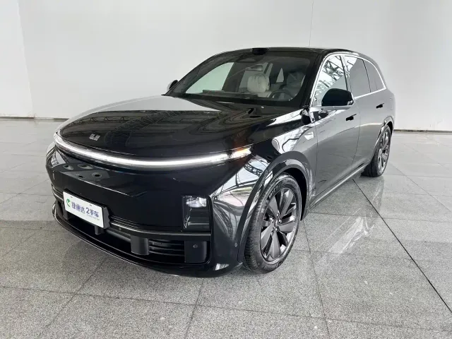Li Auto L7 — Фото автомобиля 7